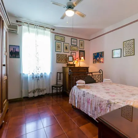 Enticing In With Shared Swimming Pool Villa Ricadi
