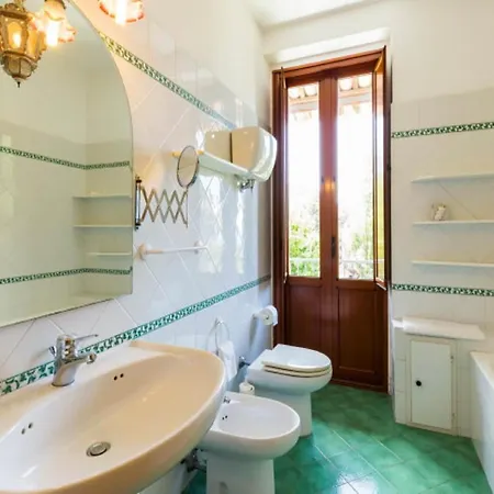 Enticing In With Shared Swimming Pool *